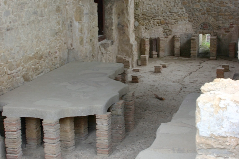A római birodalom a fürdőkultúra területén is nagyot alkotott. A tepidáriumok minden városban megtalálhatóak voltak,
